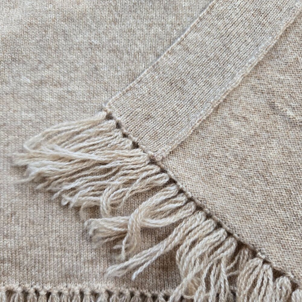 NWOT Evelyn & Arthur Fringed Cashmere Wrap - Picture 2 of 7